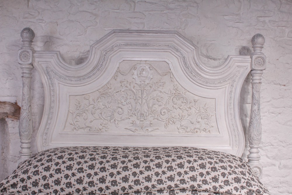 Magnificent mid 19th Century painted king size Italian bed View XI