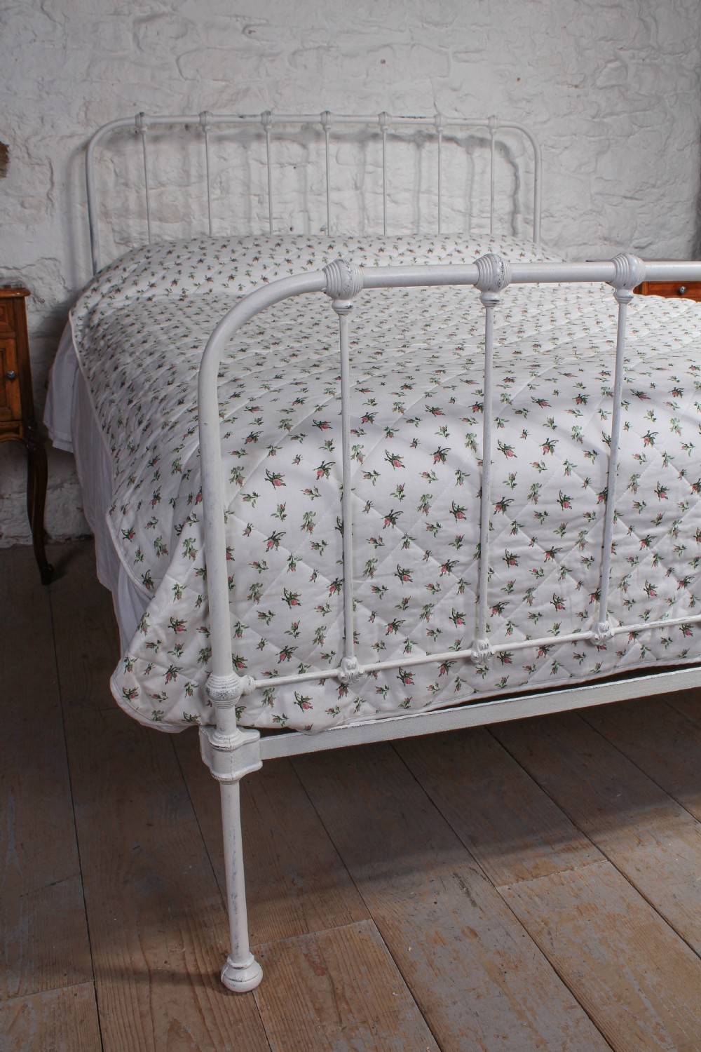 Simple all iron king size bed View VIII