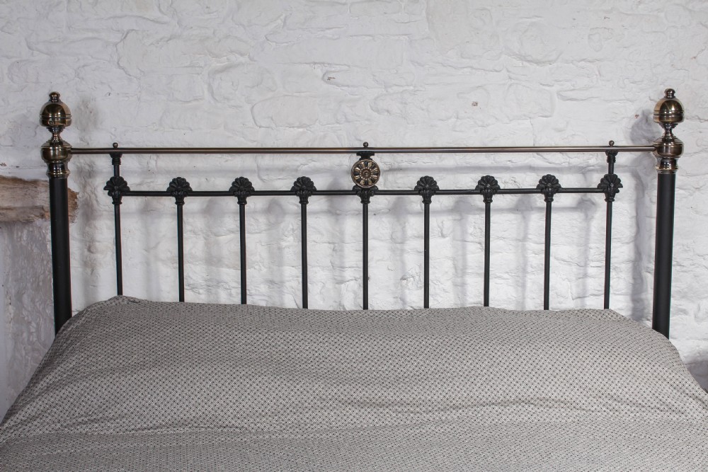 Handsome super king size 6Ft classic Victorian bed View VI