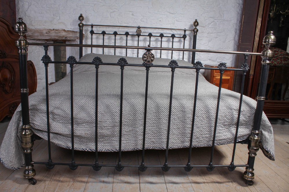 Handsome super king size 6Ft classic Victorian bed View VII