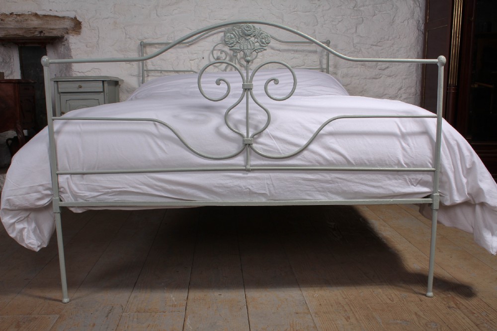 Pretty simple Portuguese  forged iron double bed View III
