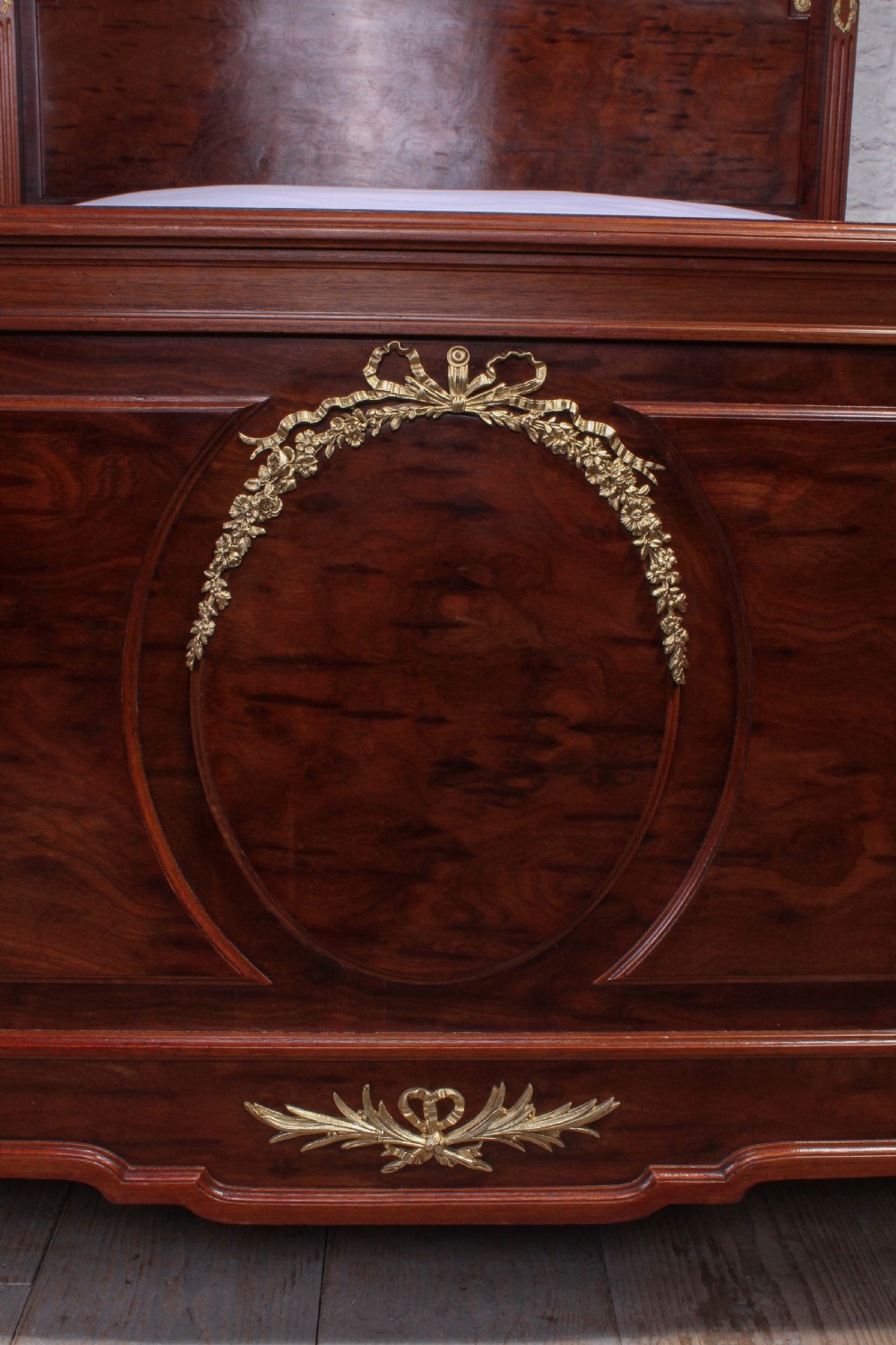 Spectacular French burr walnut king size 5Ft bed with ormalu  View III