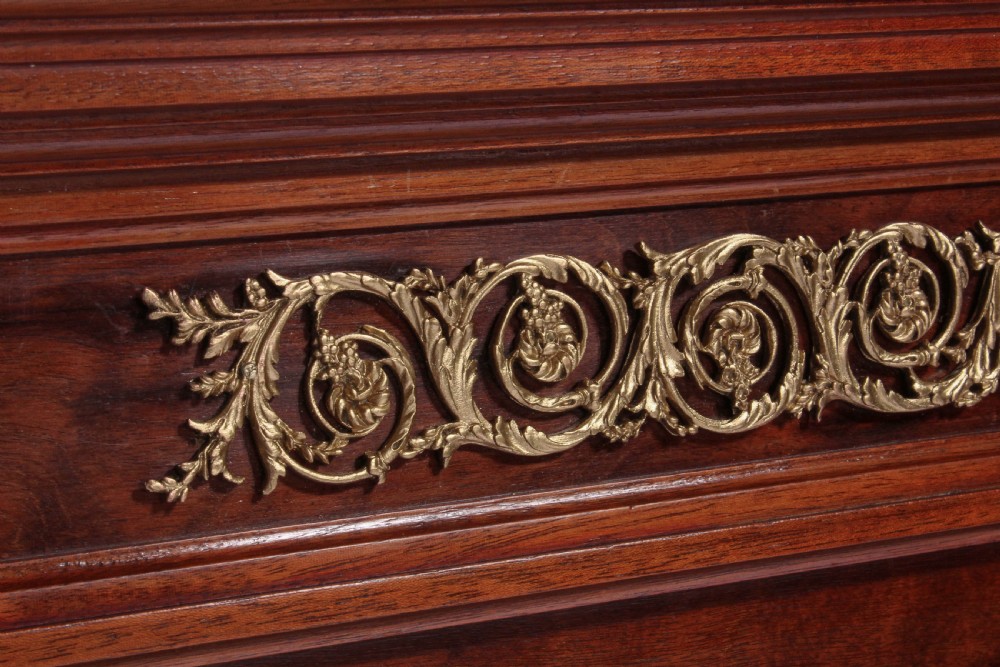Spectacular French burr walnut king size 5Ft bed with ormalu  View XI