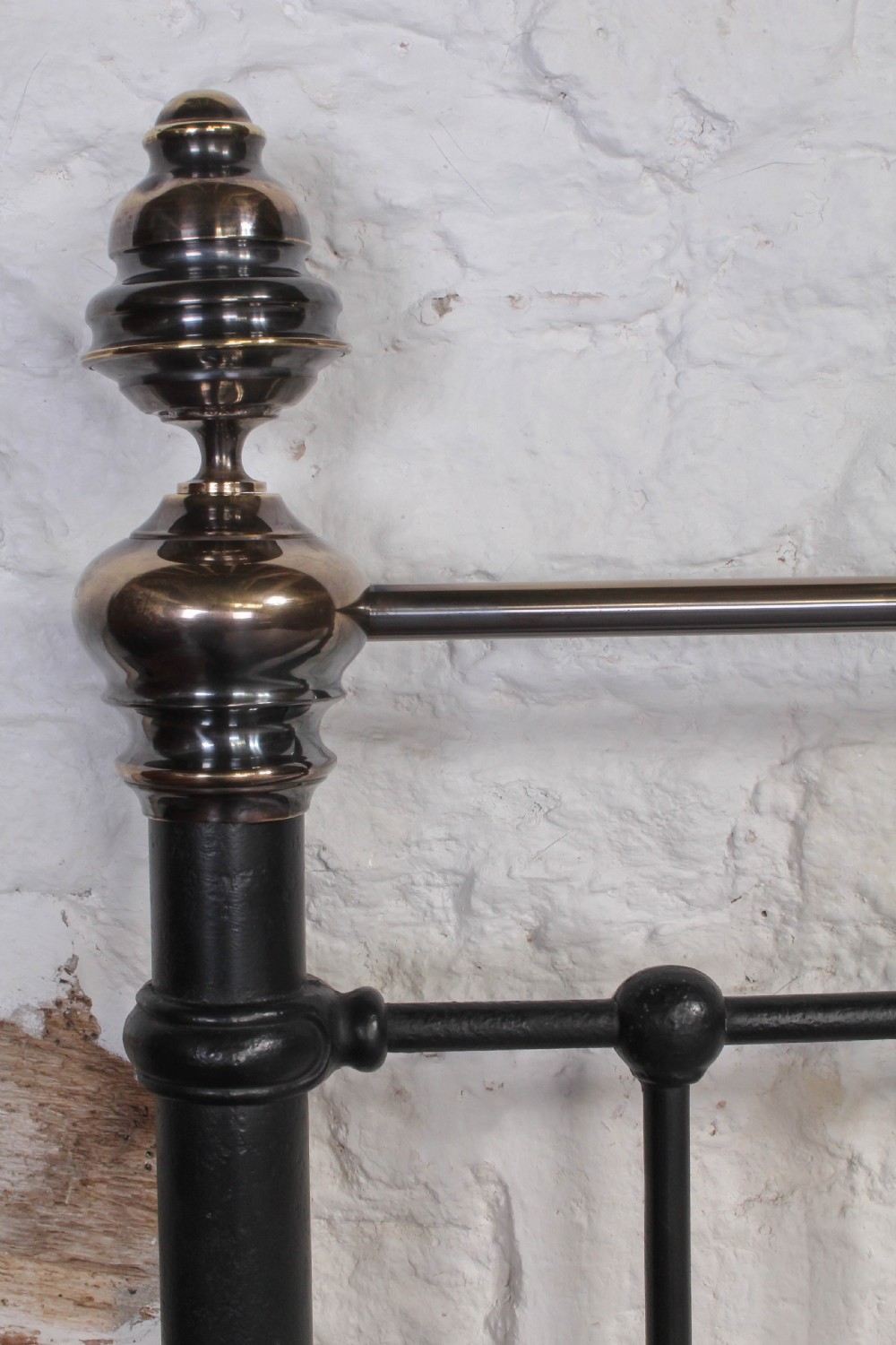 Handsome 6Ft super king size Victorian classic black and aged brass bed View VII