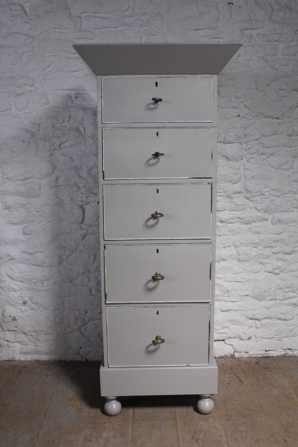 Attractive tall painted mahogany Victorian chest of drawers  View II
