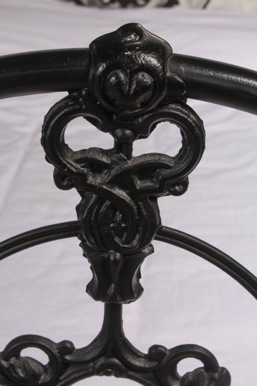 Pretty early Victorian three hoop double bed View VI