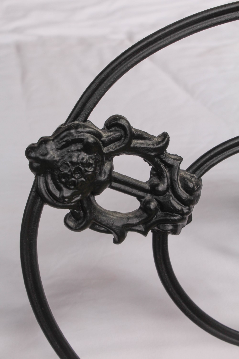 Pretty early Victorian three hoop double bed View VIII