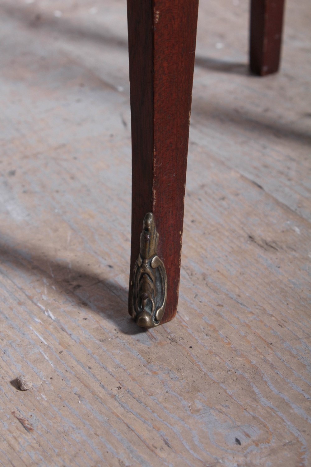 Very pretty pair of little bedside cabinets View VII