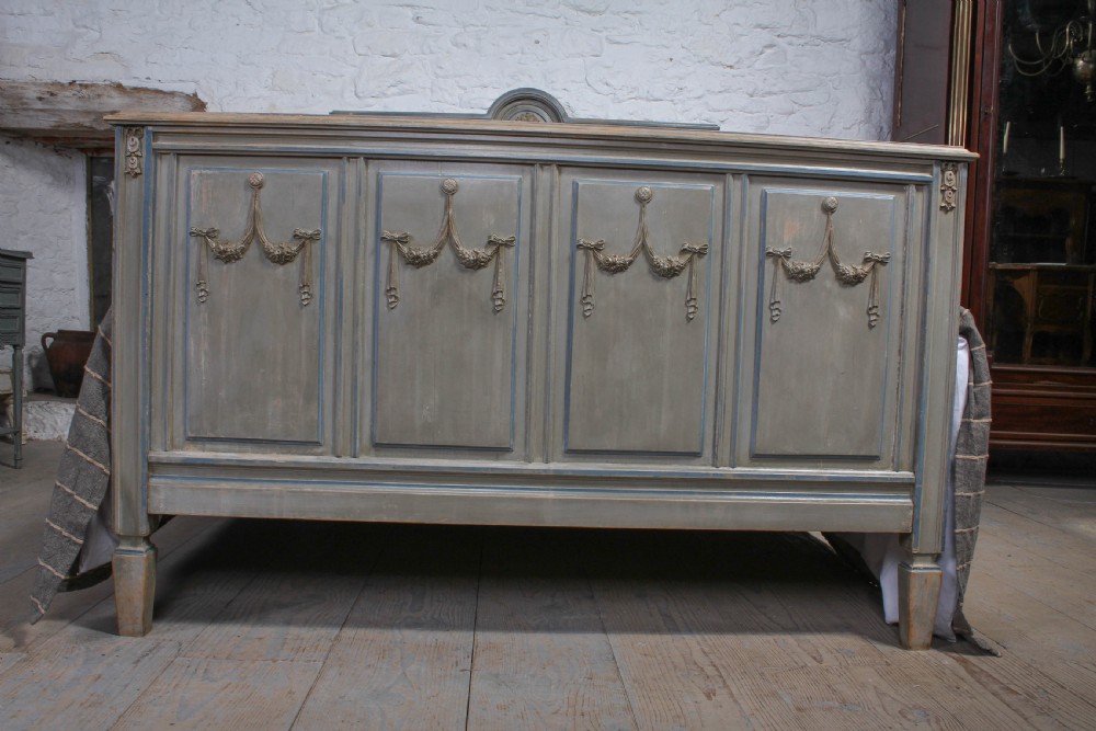 Lovely original painted French queen size bed,bedside and chairs View II