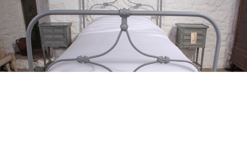 Irish super single all iron bed View III