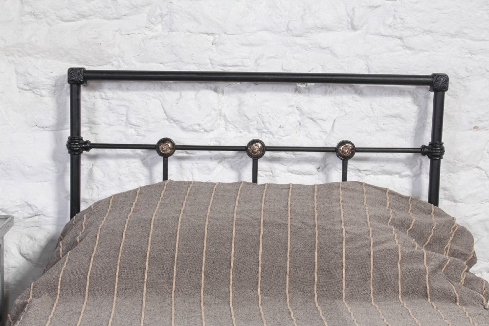 Simple black iron single bed View VII