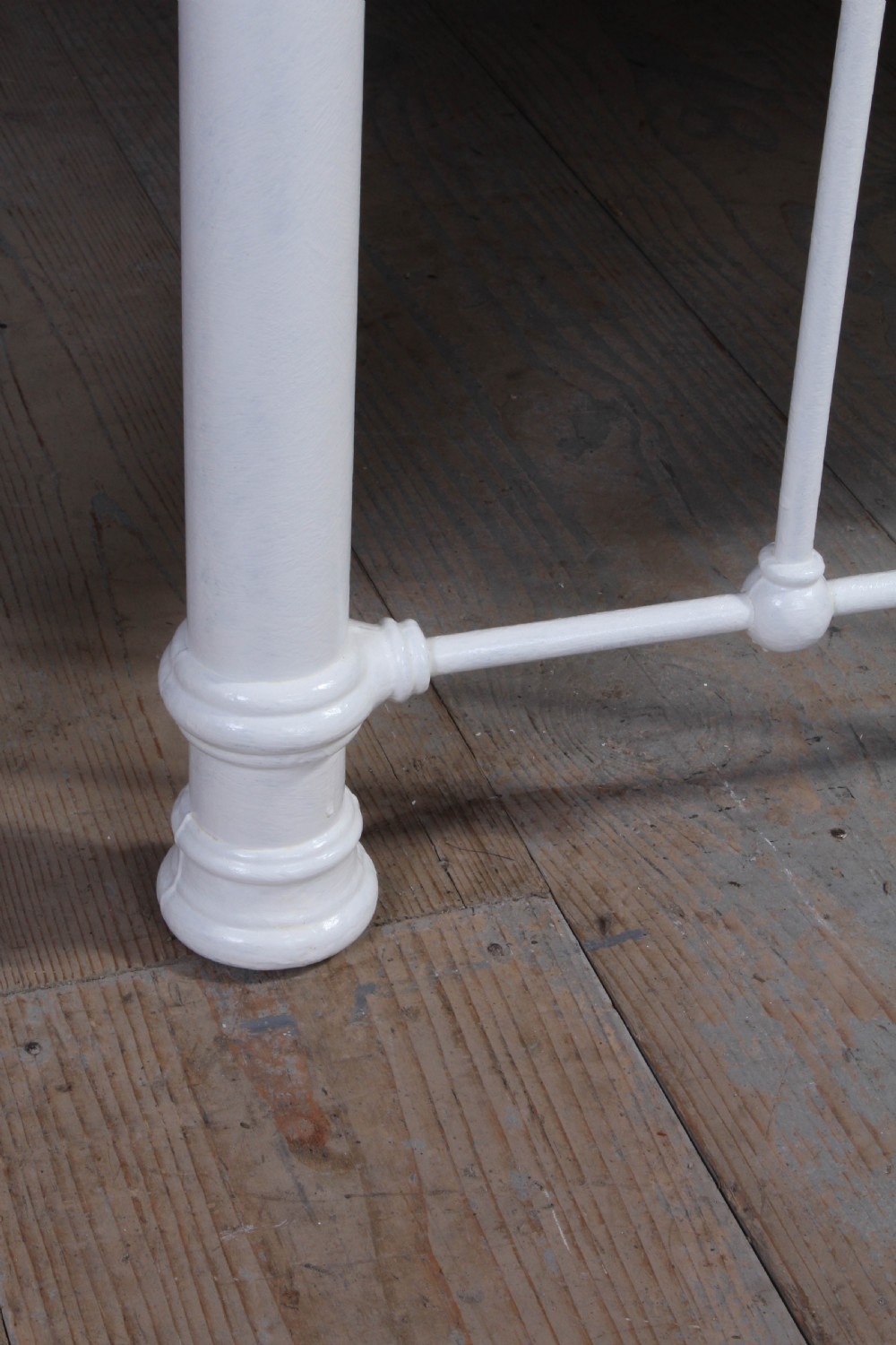Very rare white and brass Edwardian bed View IX