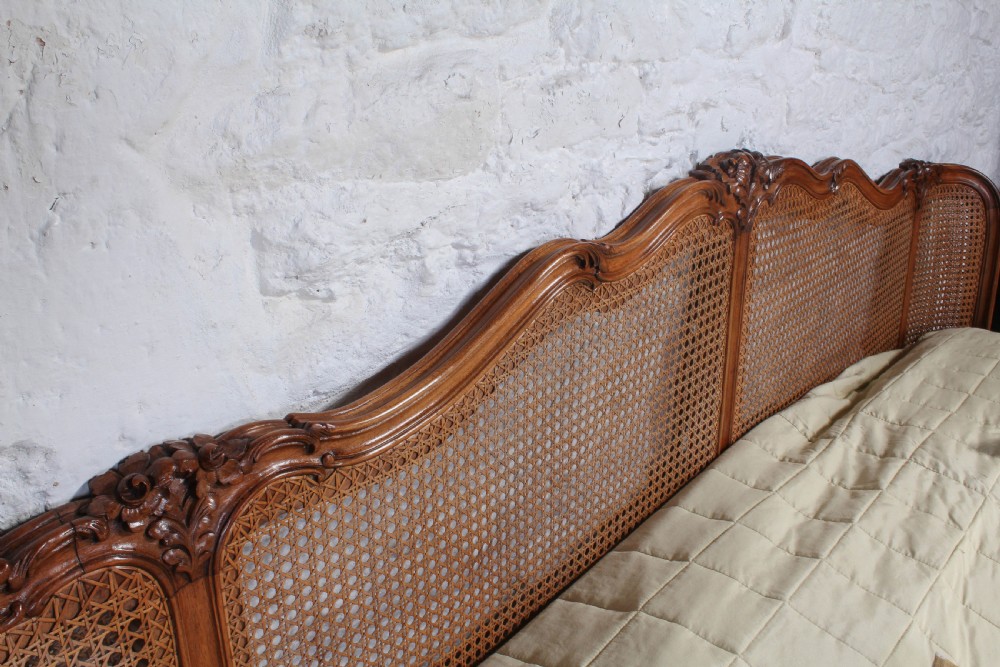 Super big  corbeille caned Bergere bed View VIII