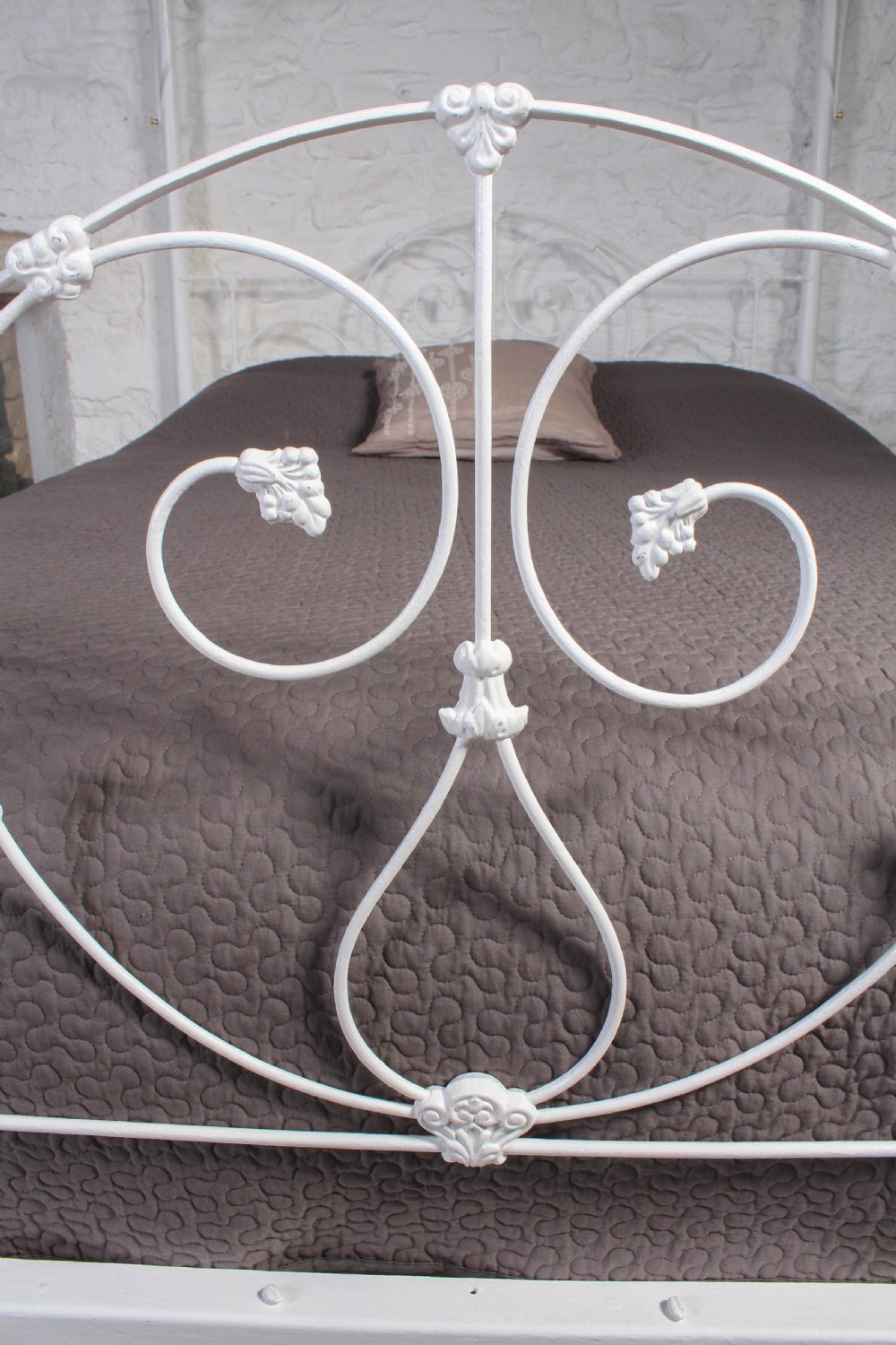 Lovely Victorian king size half tester by Winfield View VI