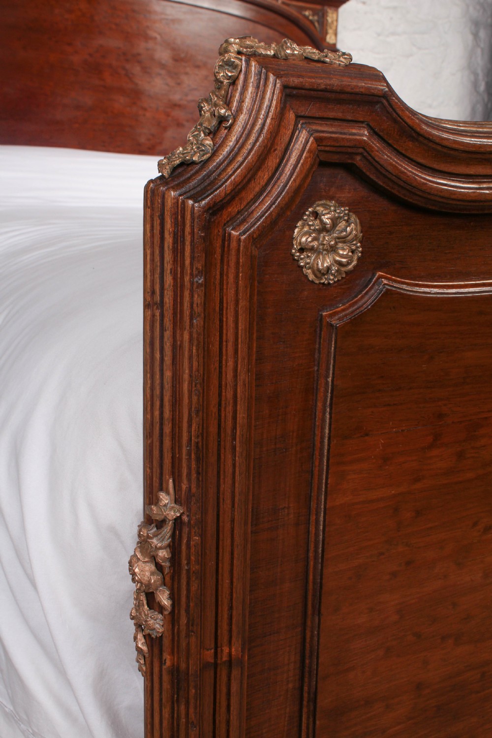 Kingsize French solid walnut with gilded bronze decoration bed View IV