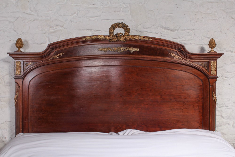 Kingsize French solid walnut with gilded bronze decoration bed View VII