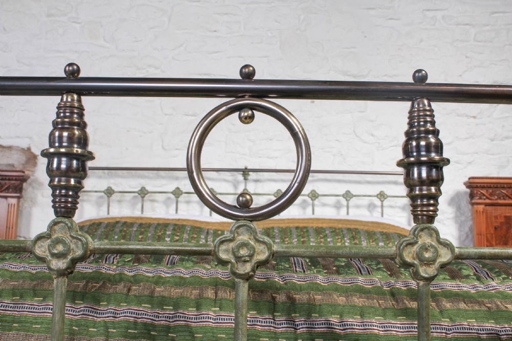 Gorgeous king size 5Ft Victorian brass and iron bed View IV