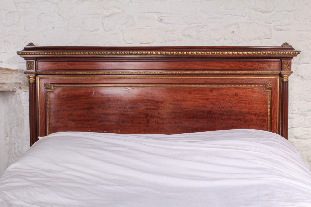 Spectacular Maison Krieger king size bed View II