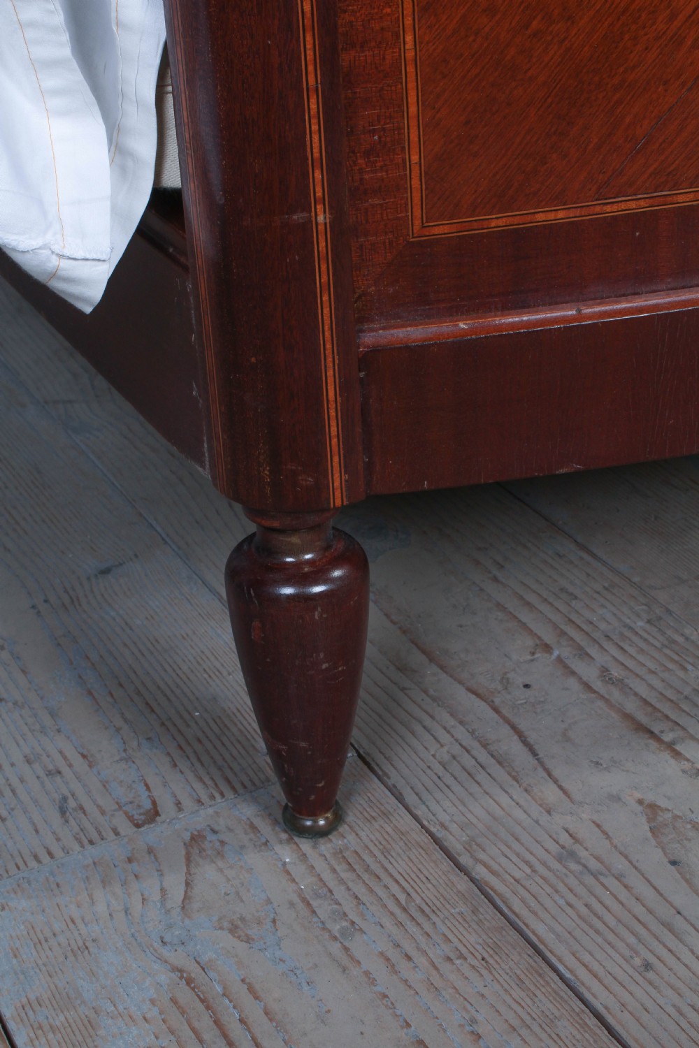 French Mahogany quarter veneer king size bed View VIII