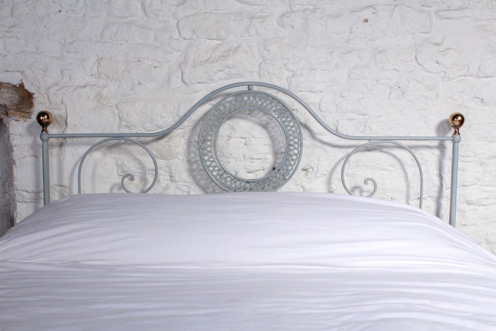 Pretty Portuguese king size iron bed  View VII