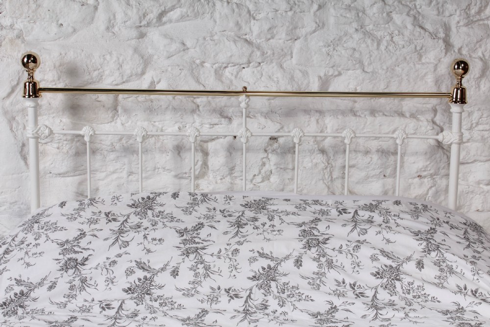 Pretty Queen size Victorian brass and iron bed View III