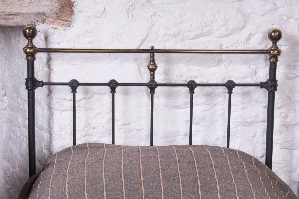 Lovely pair of black and aged brass single beds View IV