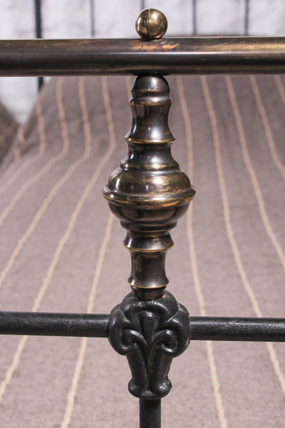 Lovely pair of black and aged brass single beds View VII
