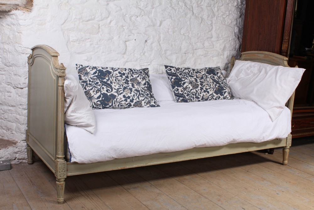 Original painted French day bed