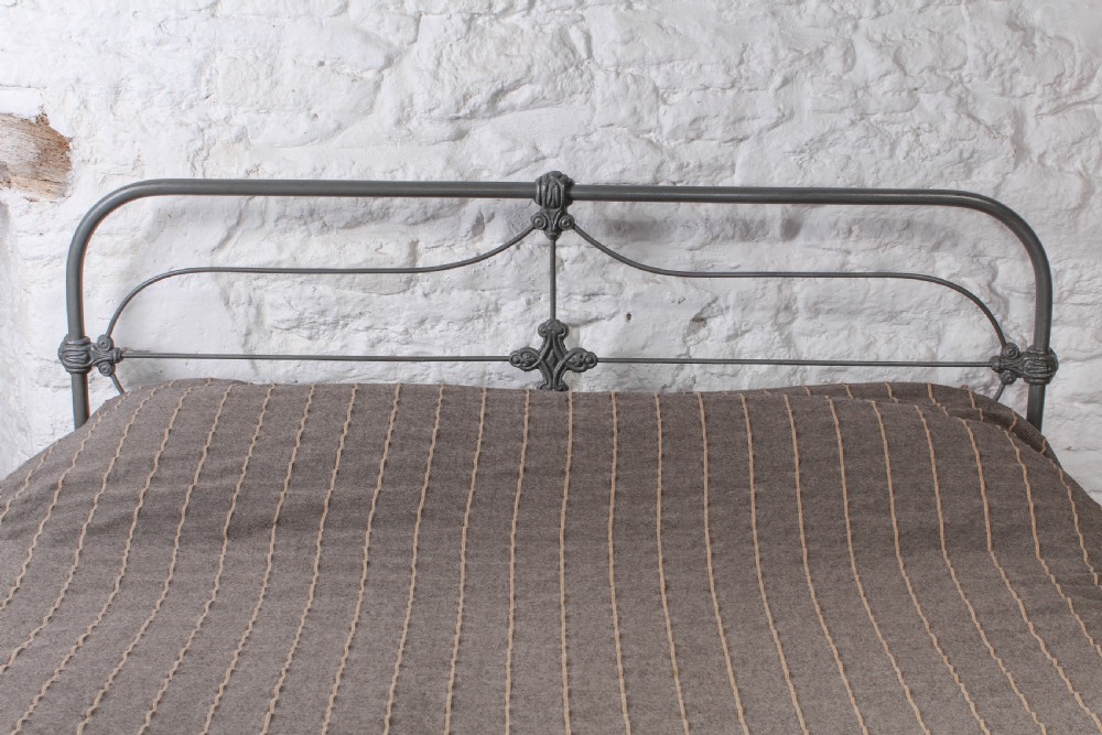 Attractive simple king size all iron bed View VI