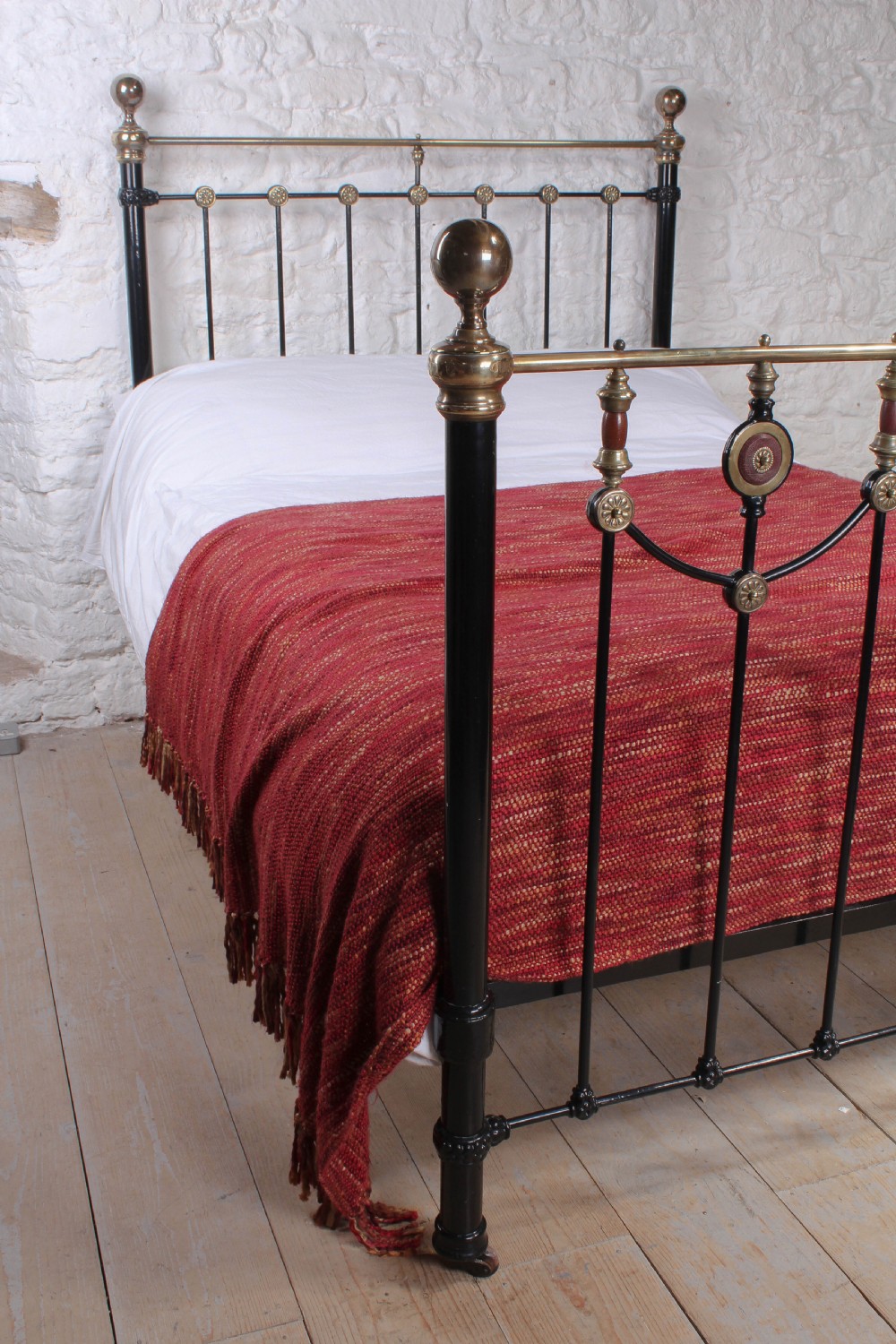 Rare Classic Victorian decorative double  bed View XI