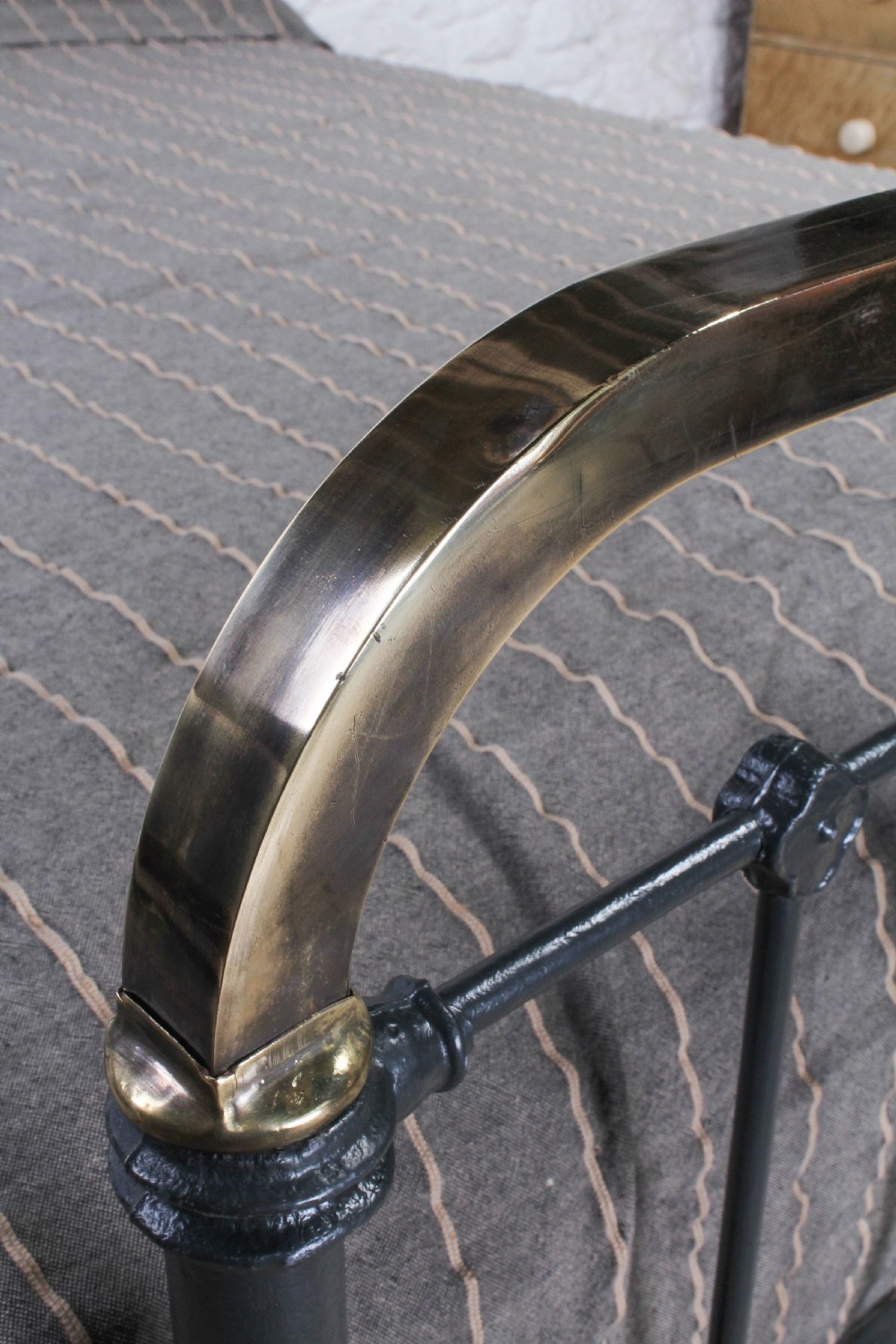 Individual Queen size Spanish brass and iron bed View III