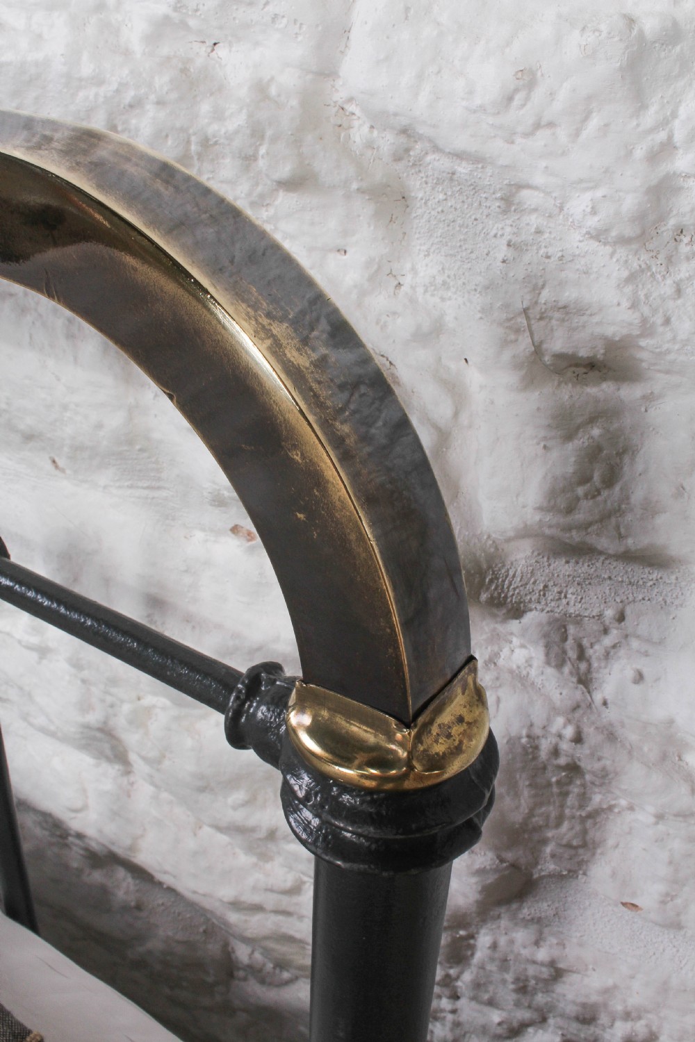 Individual Queen size Spanish brass and iron bed View VI