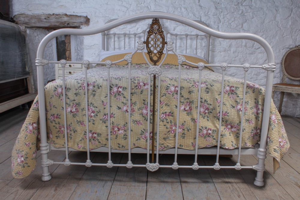 Pretty French  double brass and iron bed View V