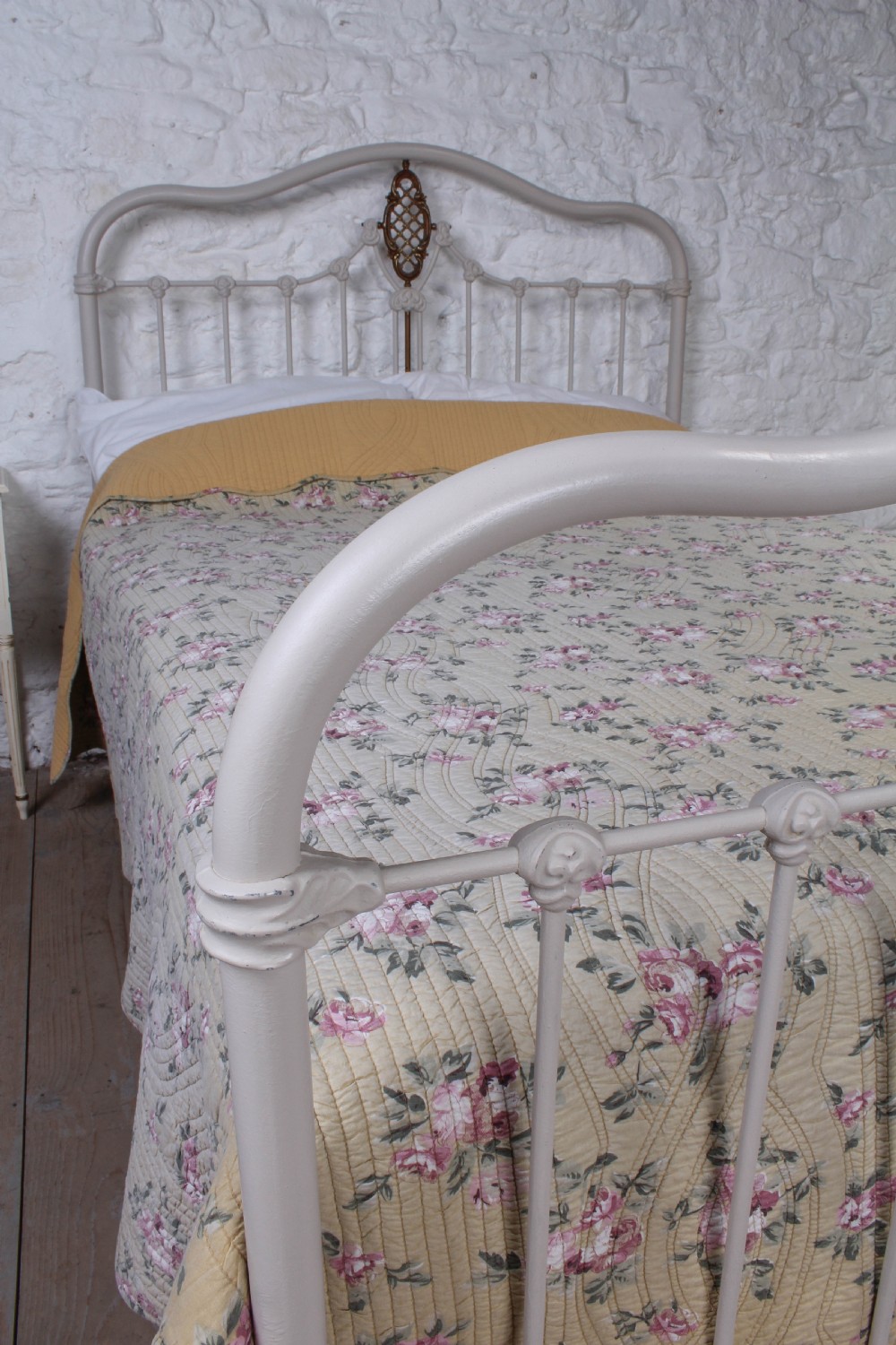 Pretty French  double brass and iron bed View VII