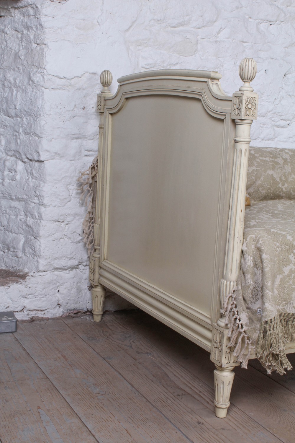 Pretty French Empire style painted day bed View II