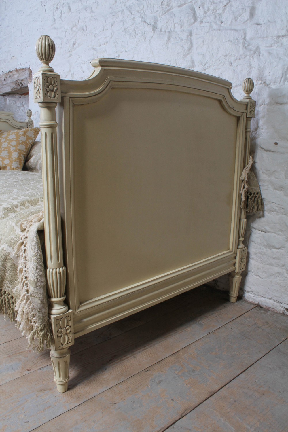 Pretty French Empire style painted day bed View IV