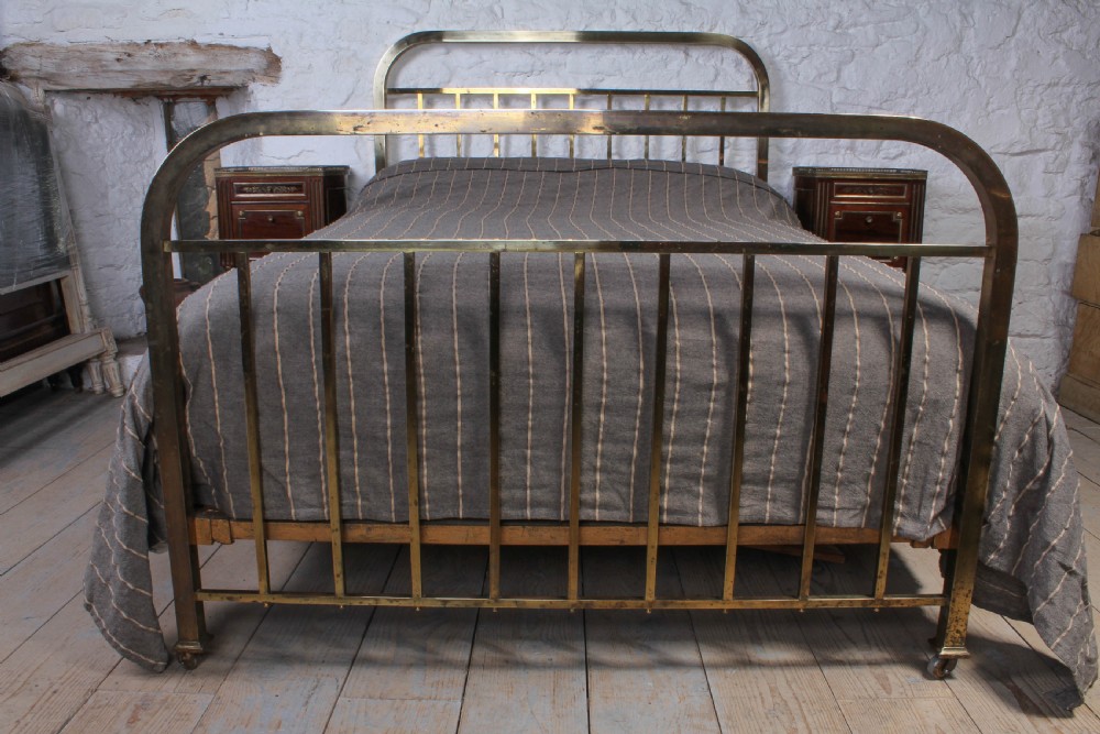 Attractive simple all brass French double bed View II