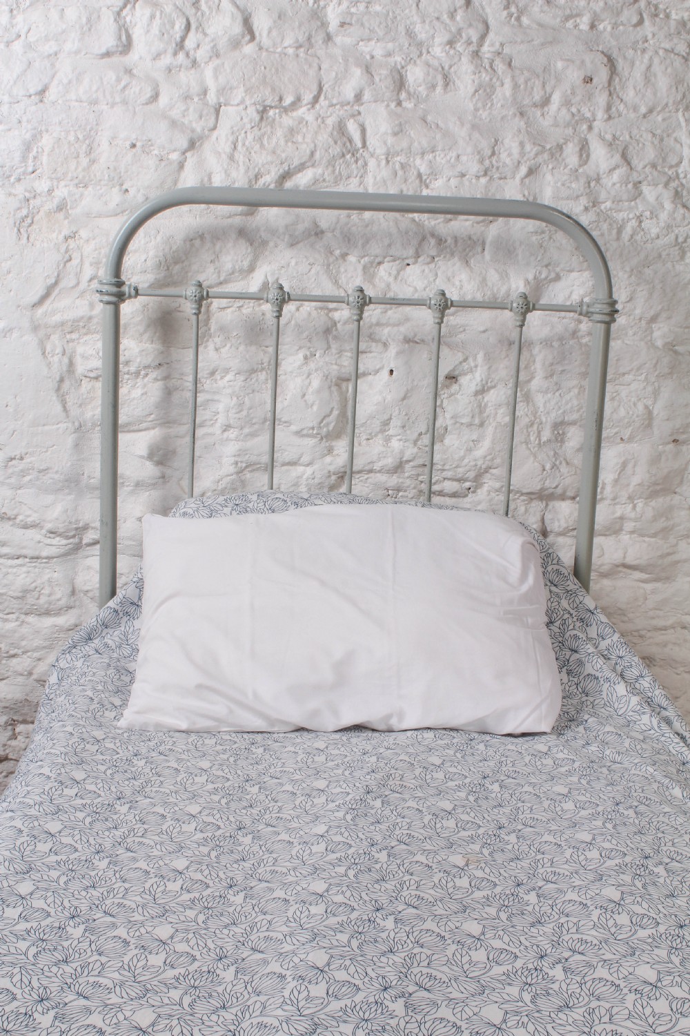 Single French all iron bed View III