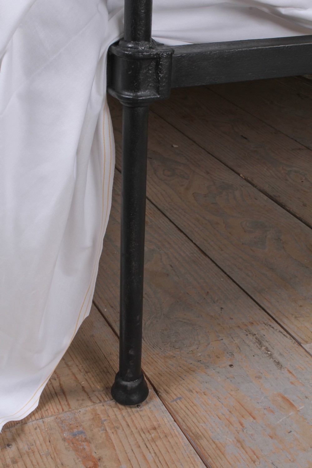 Simple all iron Irish  kingsize bed View V