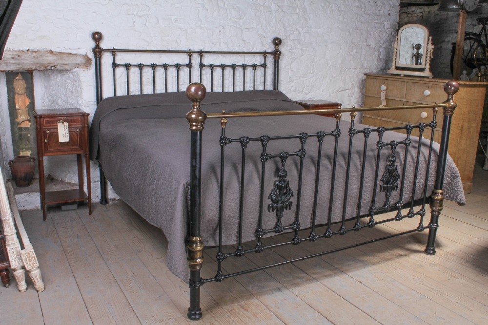 Classic Victorian 6Ft black and aged brass super king size bed