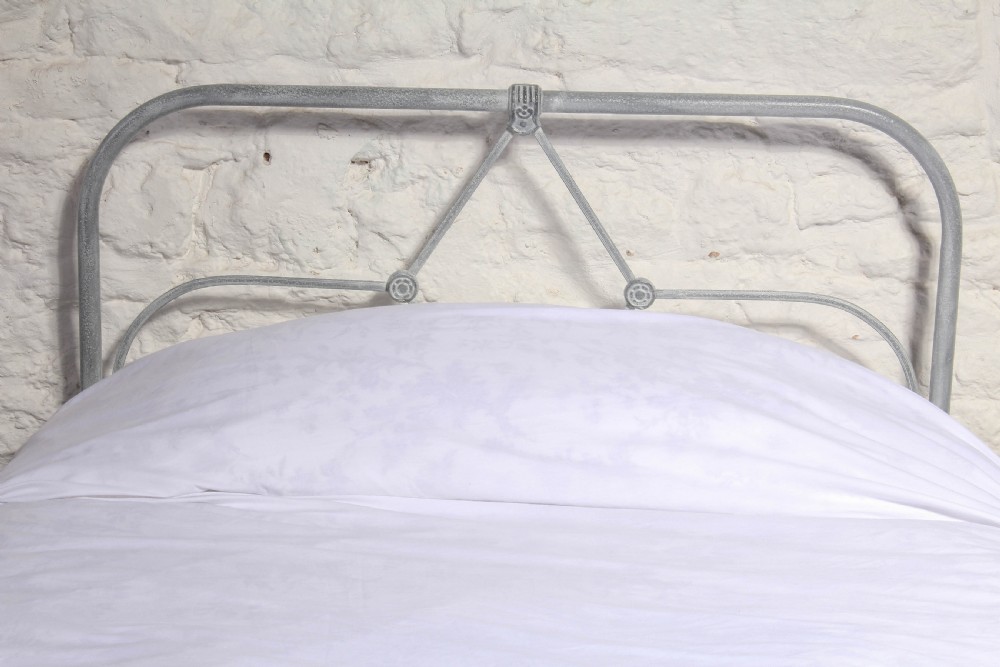 Super single Irish all iron bed View V