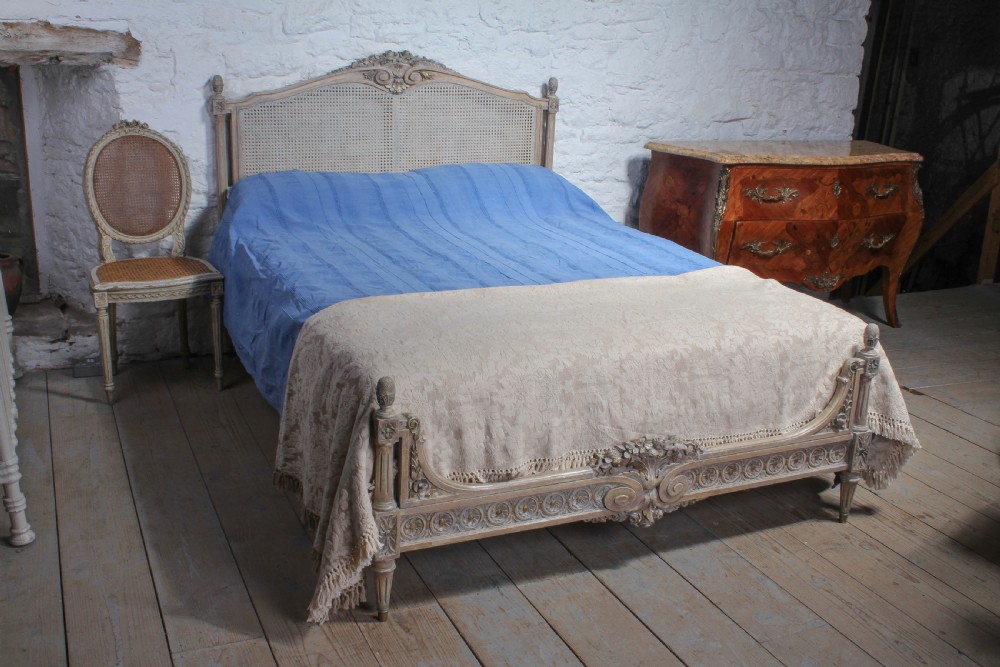 Absolutely lovely Bergere caned low end king size bed View VIII