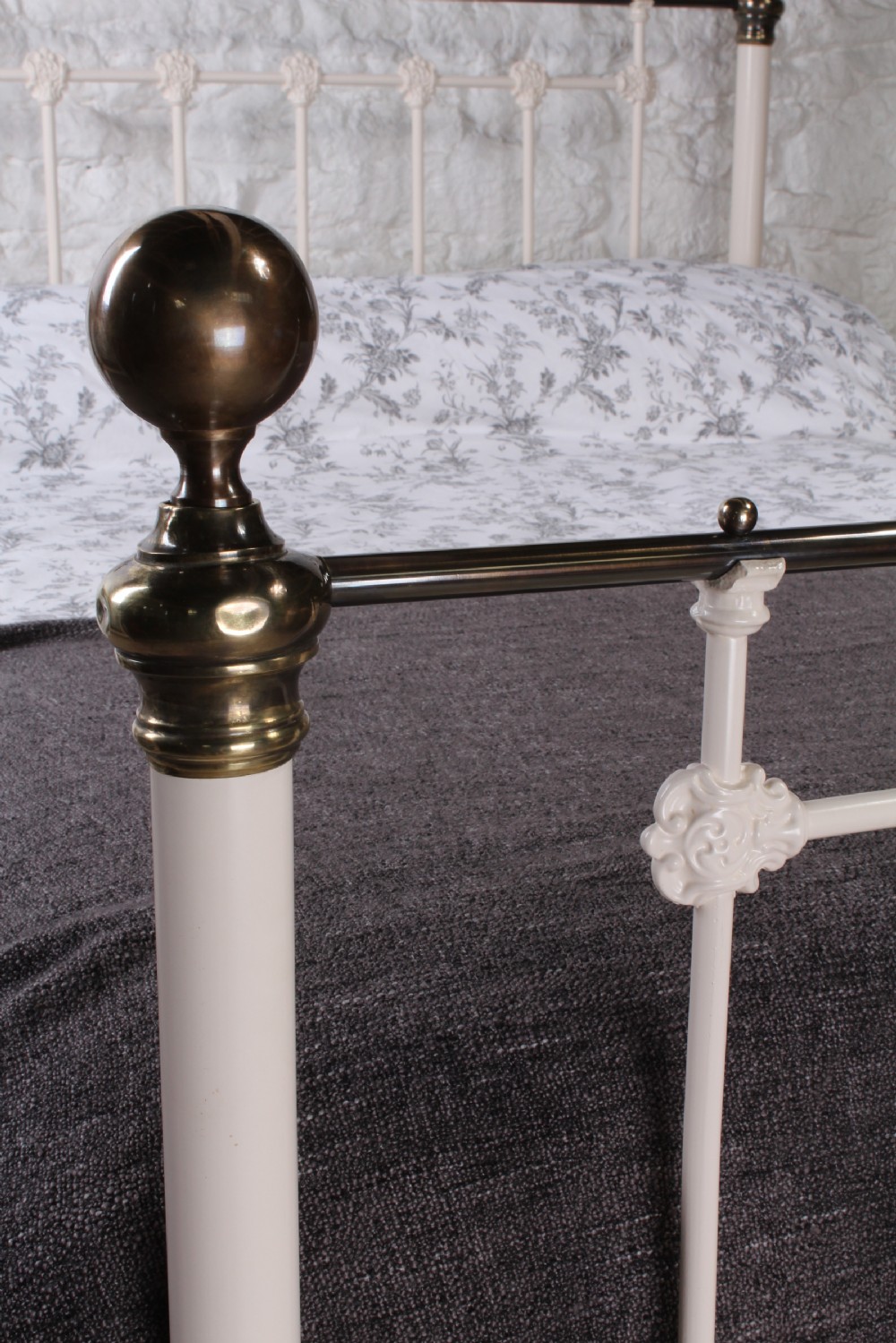 Classic Victorian antique white and brass kingsize bed View II