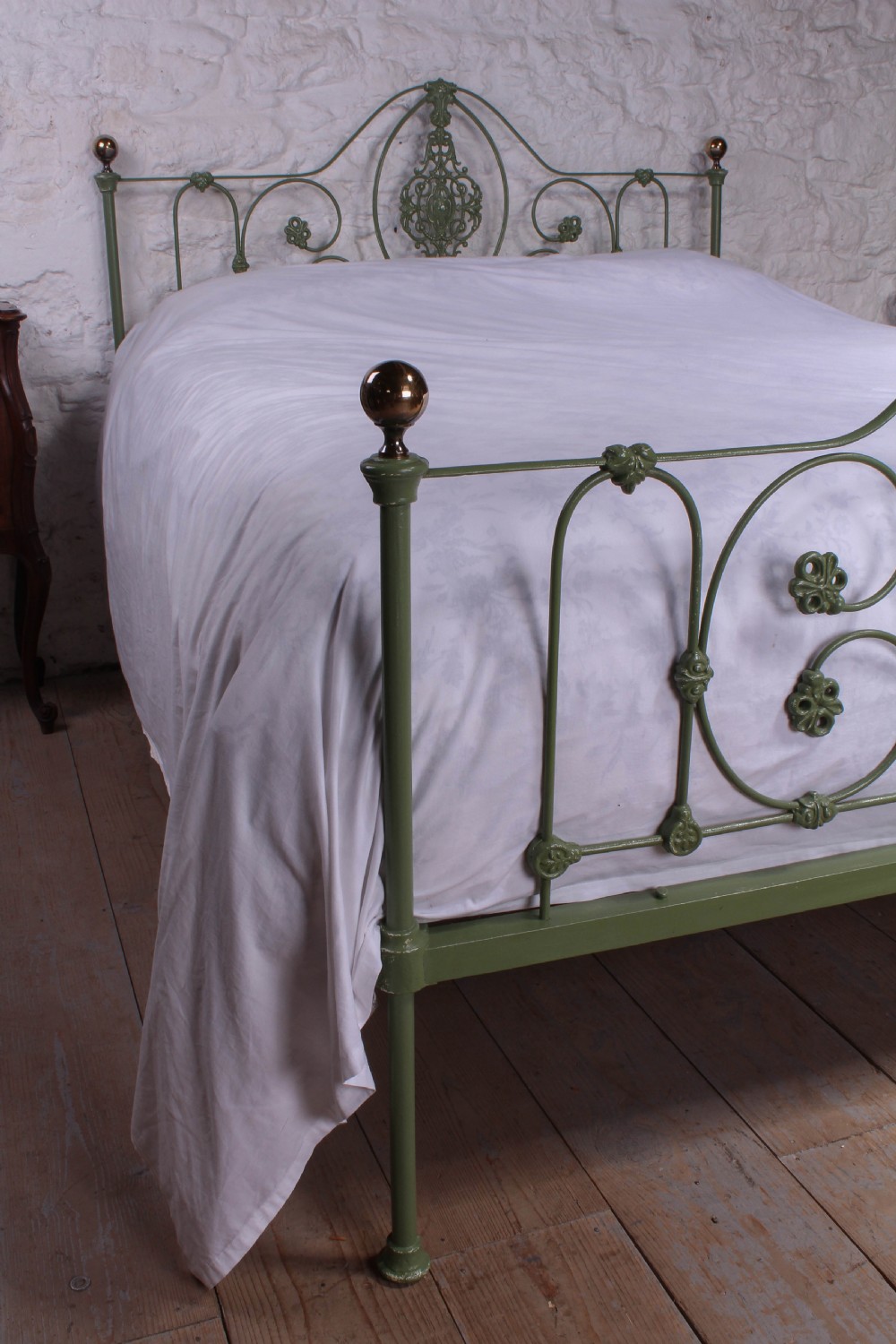 Pretty early Victorian iron king size bed View VIII