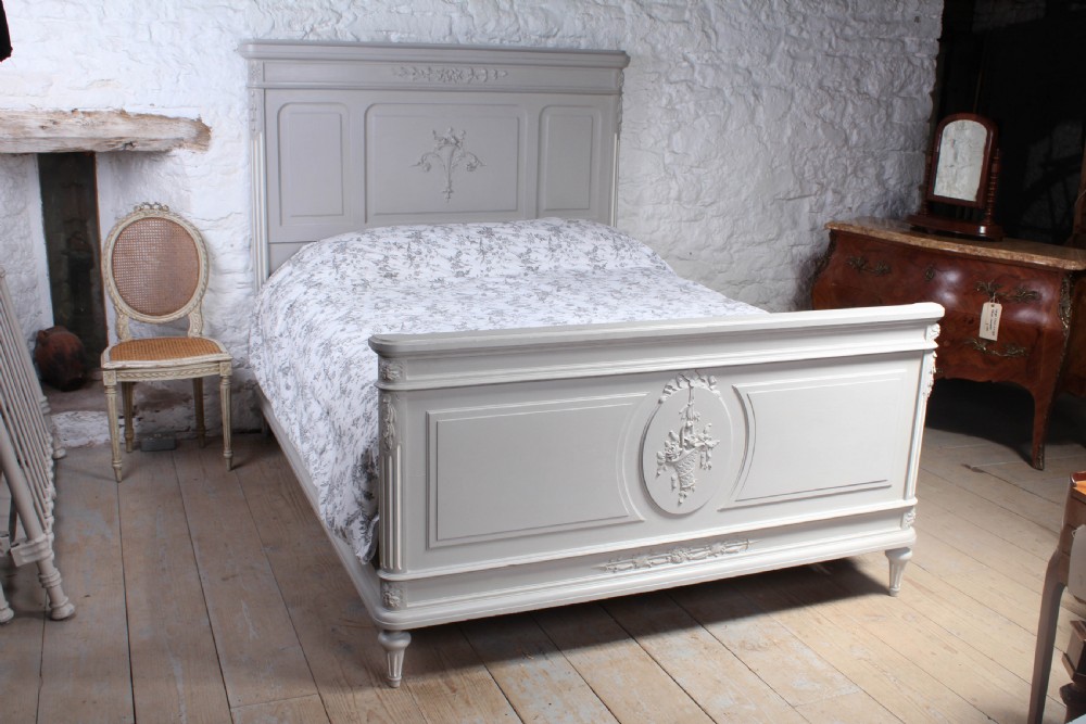Attractive European Kingsize French painted bed