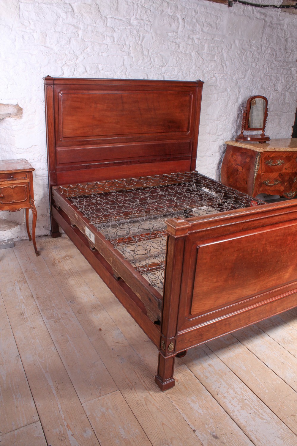 Whytock and Reid solid Mahogany large king size bed View X