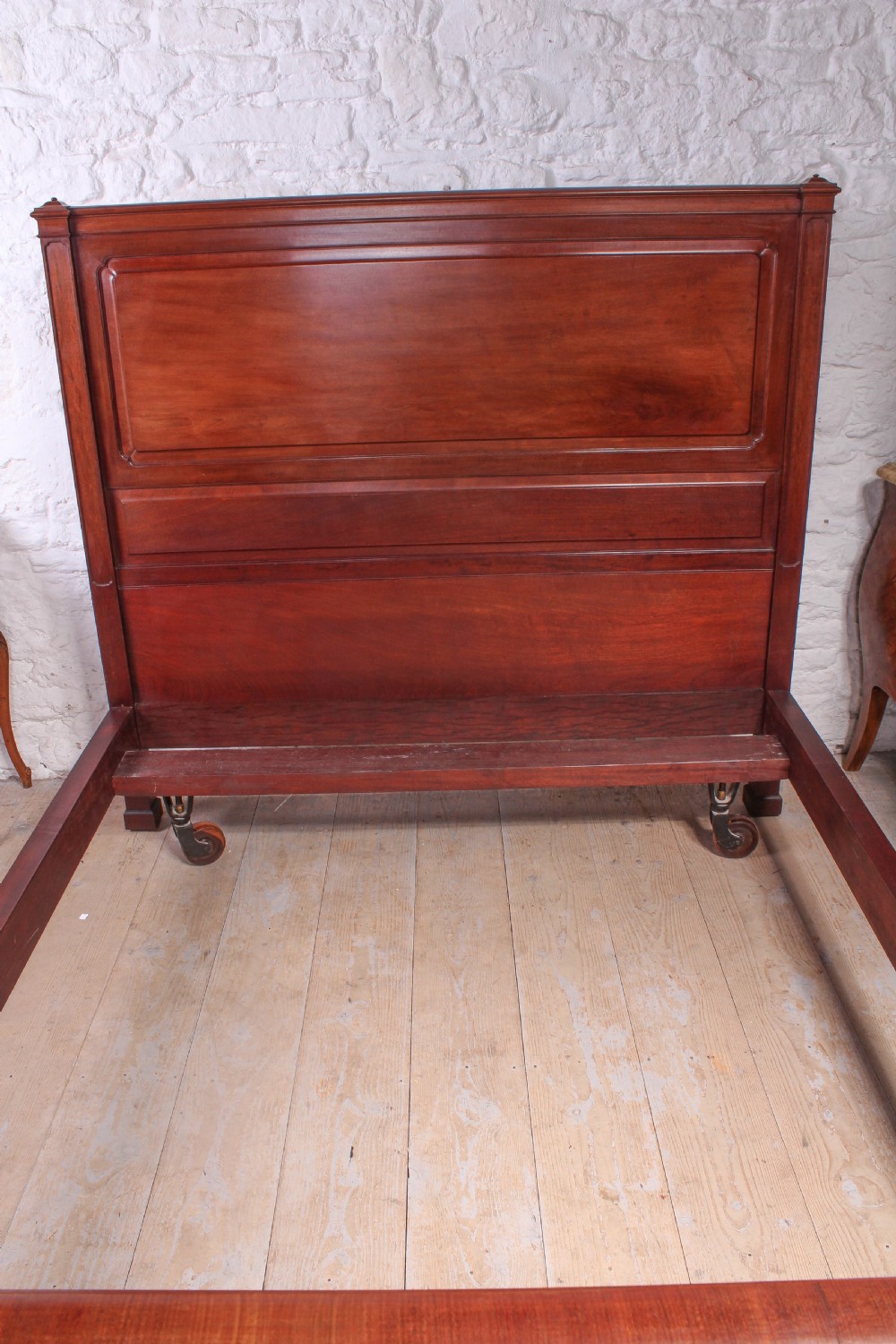 Whytock and Reid solid Mahogany large king size bed View XII