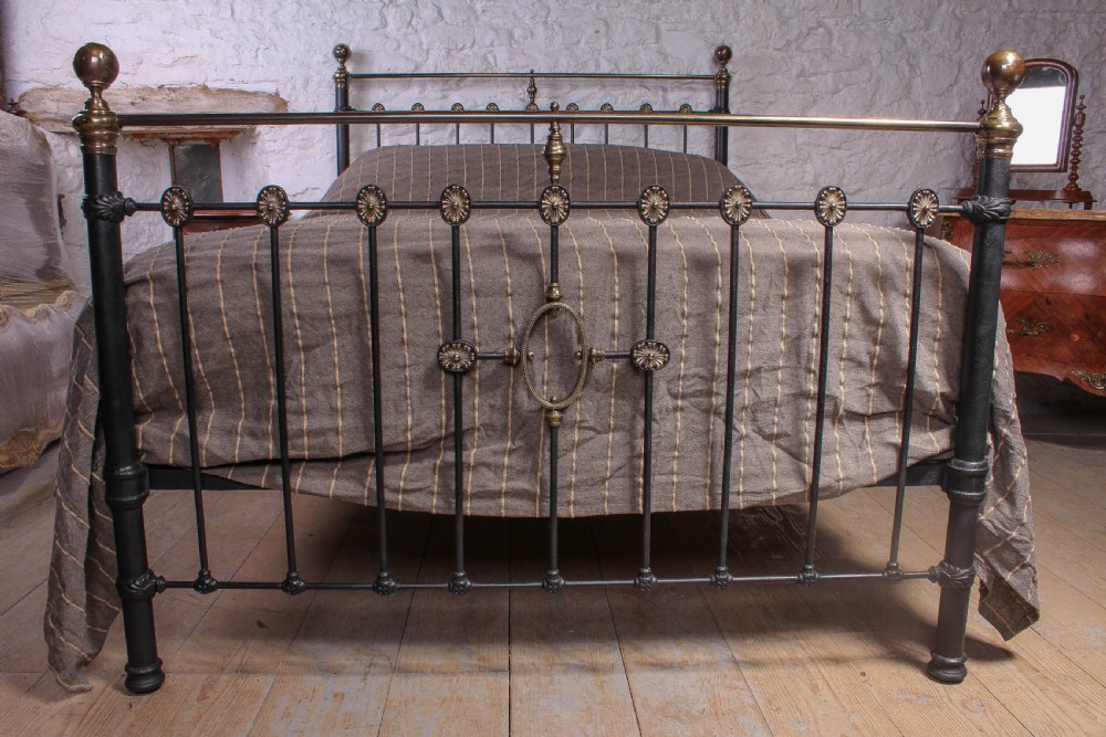 Beautiful individual classic Victorian black and brass 5Ft king size bed View III