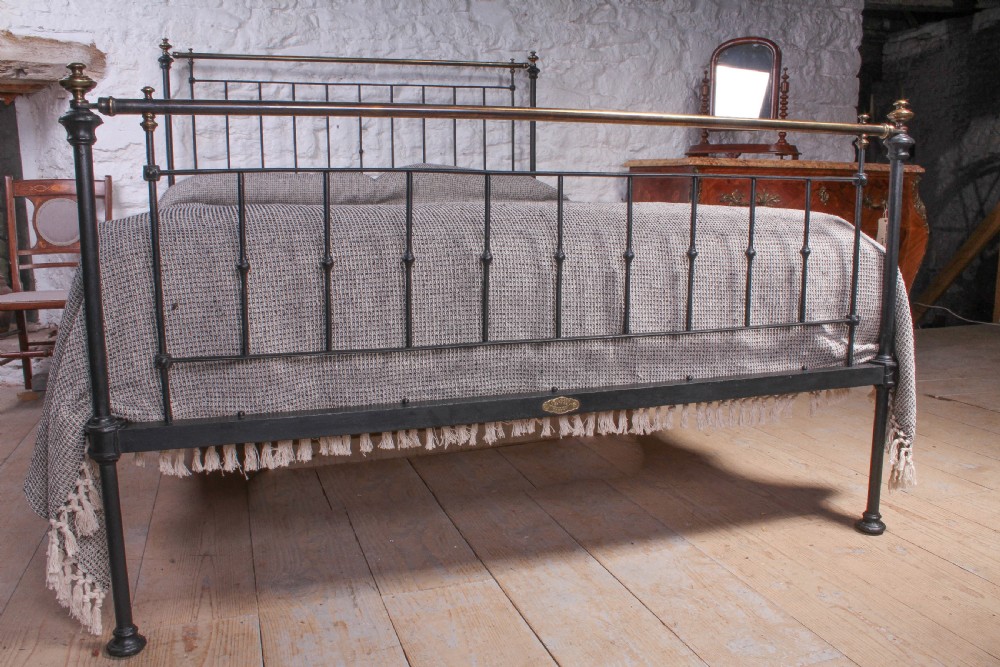 Pleasing early Victorian brass and iron king size bed View IV