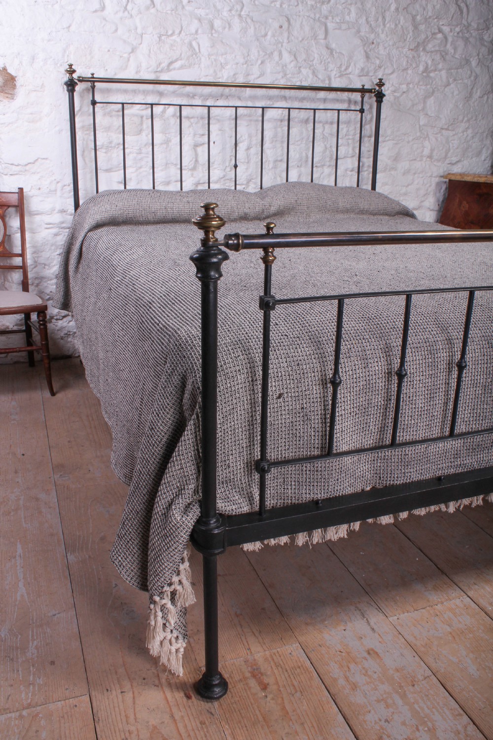 Pleasing early Victorian brass and iron king size bed View VII